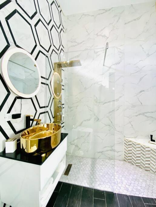 Pasavento - Modern Black Suite Camaceyes Экстерьер фото